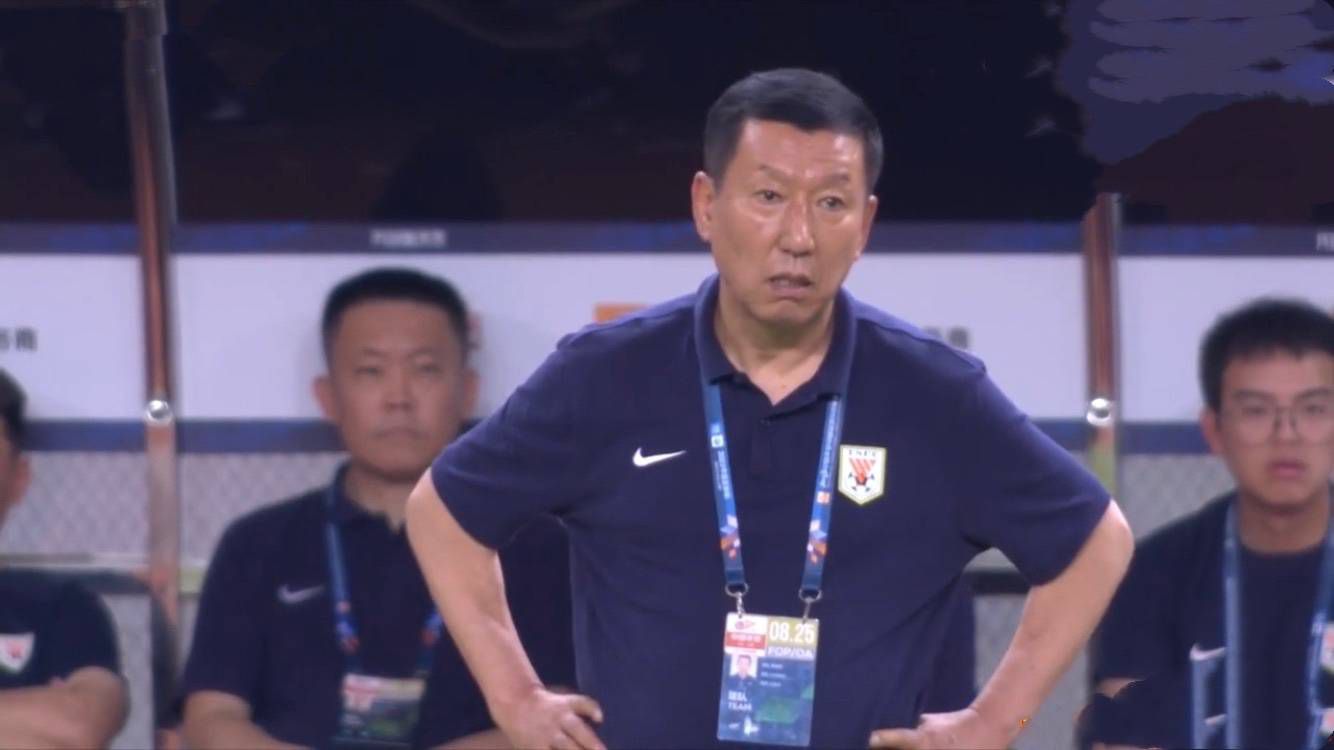 这些文化人们想要逃出香港，而中国共产党也派出了人来接应